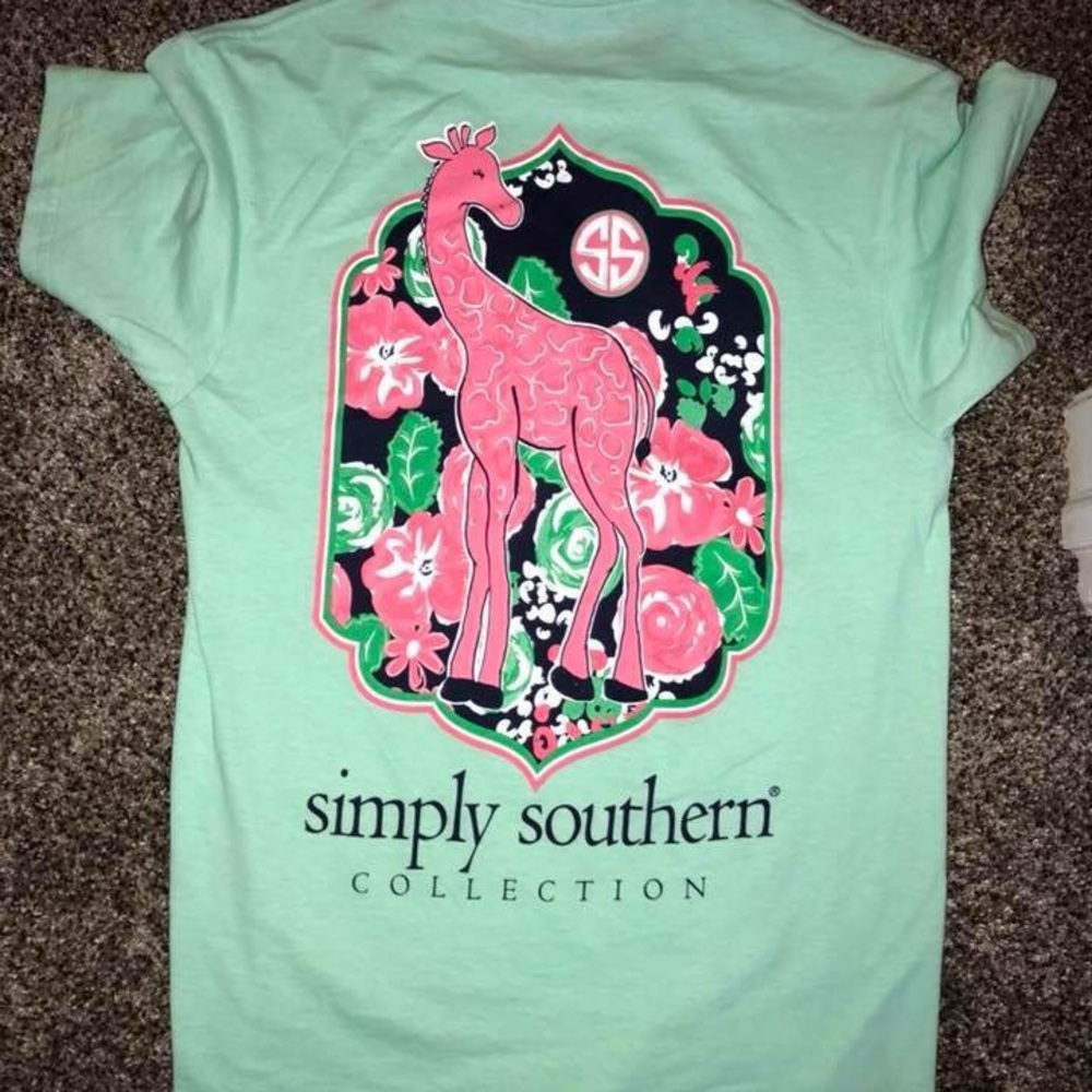 Simply Southern giraffe t-shirt🦒